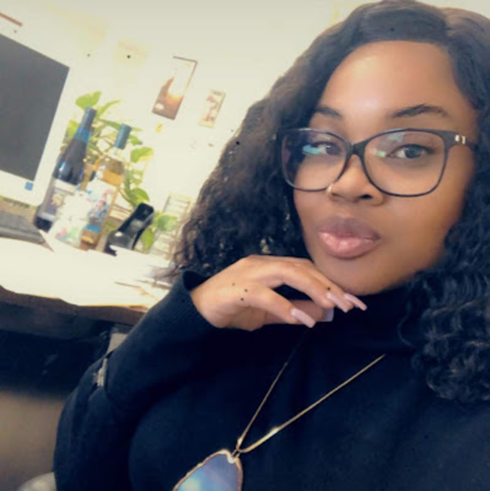 Meet your Posher, Nichelle